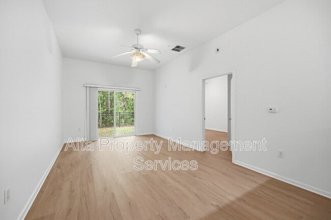 Building Photo - 6081 Maggies Cir