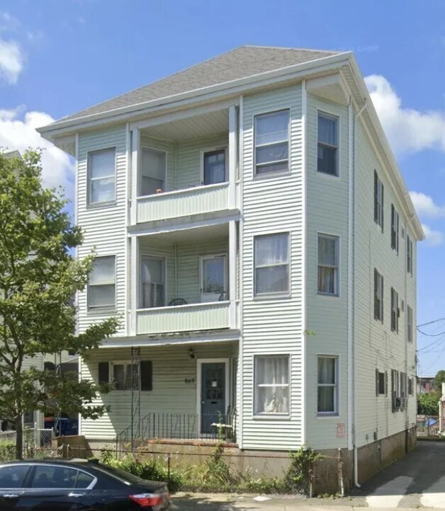 Building Photo - 869 Brock Ave