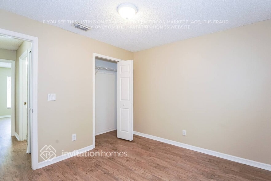 Building Photo - 6050 Ackard Ave