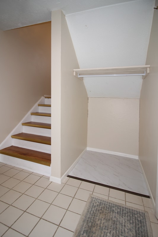 Building Photo - 100 Grouse Ct