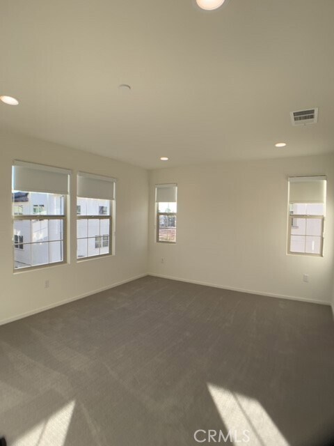 Building Photo - 861 Orchid Way