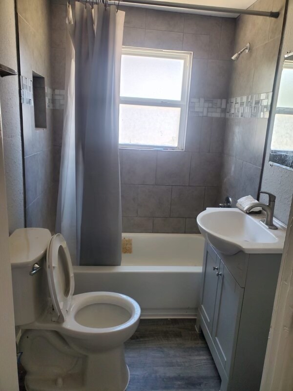 Building Photo - 6218 Woodrow St