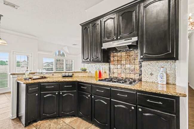Building Photo - 16434 Red Crest Dr