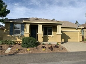 Building Photo - Rare opportunity to rent in the Eskaton Village in Placerville!