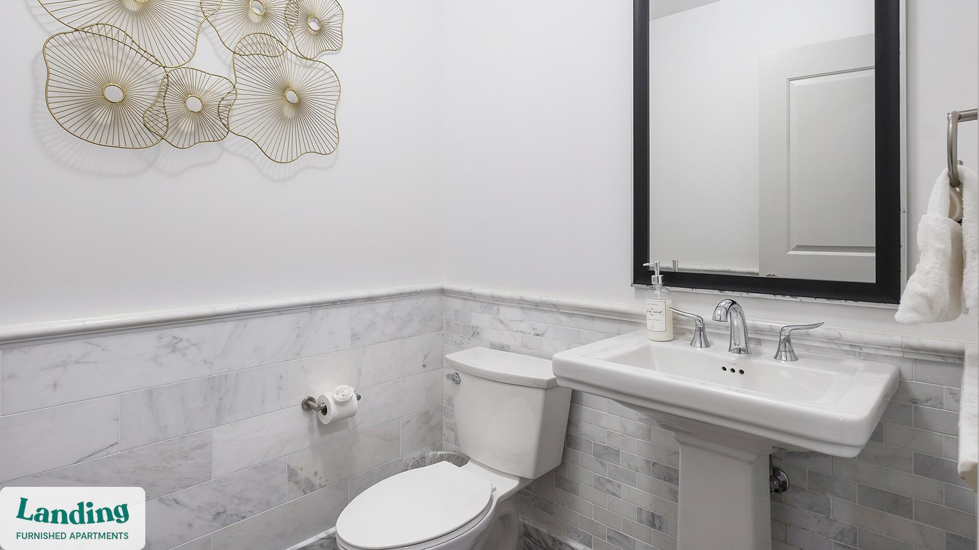 Building Photo - 777 Preston St