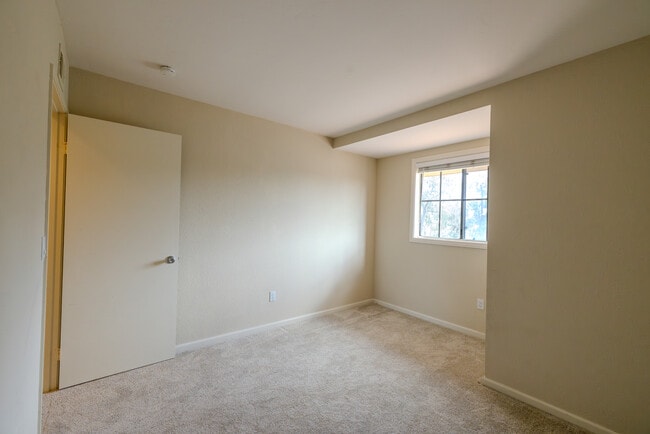Building Photo - 7588 Rock Canyon Dr