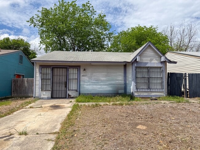 Building Photo - 4047 Indian Sunrise