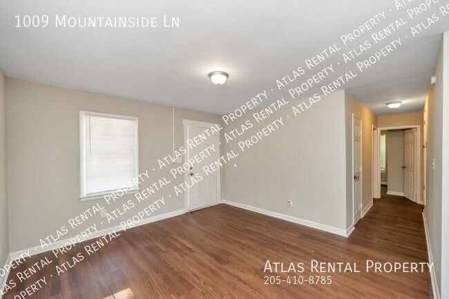 Building Photo - 1009 Mountainside Ln