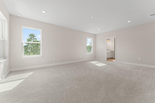 Building Photo - 210 SW Pomeroy St