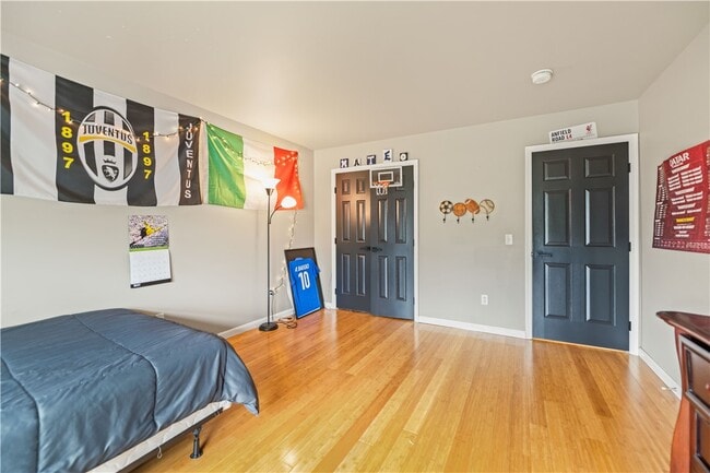 Building Photo - 636 Yardley Ct