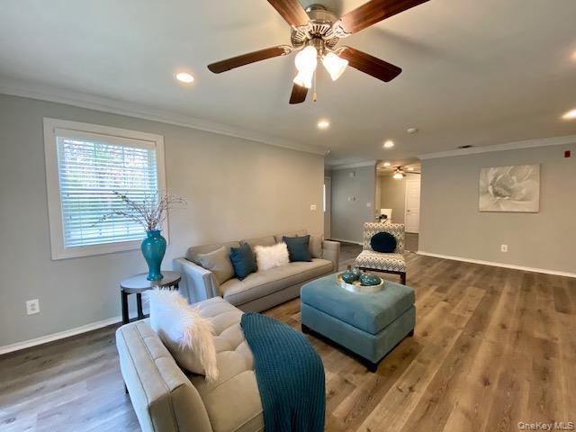 Building Photo - 19 Neal