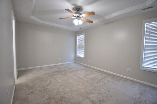 Building Photo - 4 Bedroom 2 Bathroom Coming Soon In Stonewall