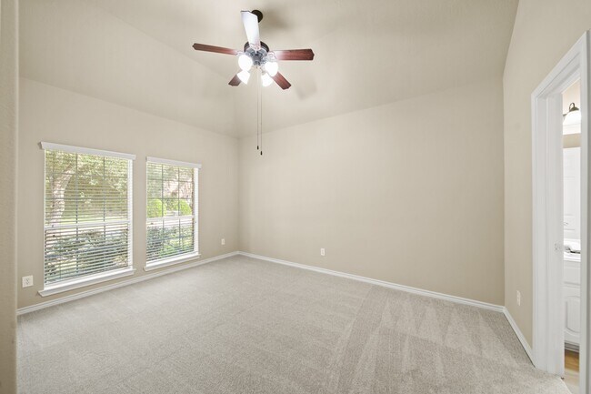 Building Photo - 1915 Stable Stone Ln