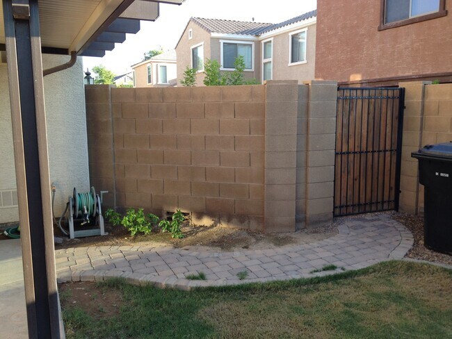 Building Photo - 3 Bed/2.5 Bath Great Gilbert Location