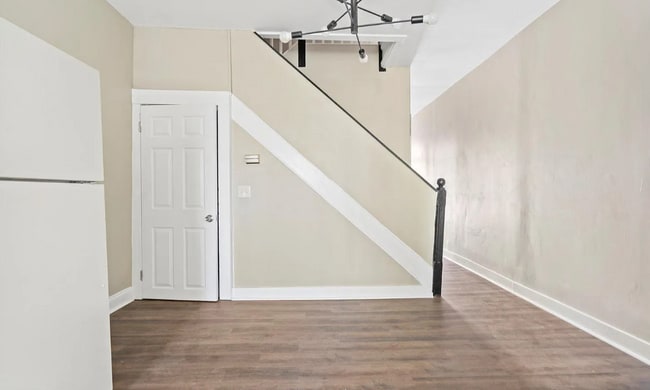 Building Photo - 163 N Wolfe St