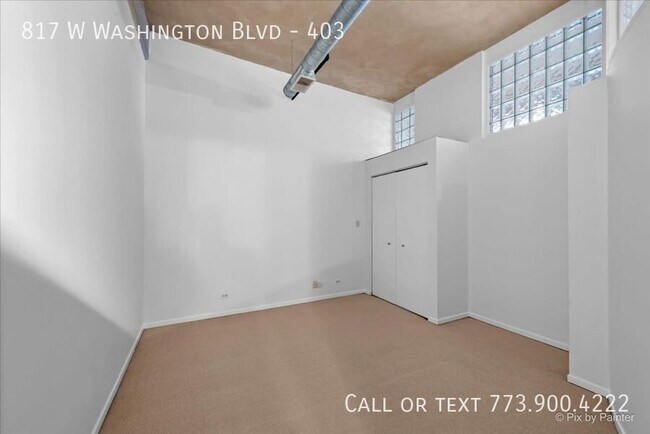 Building Photo - 817 W Washington Blvd