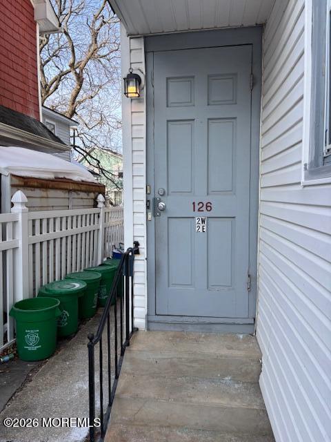 Building Photo - 126 Lake Ave