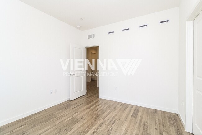 Building Photo - 10106 Anadia Wy