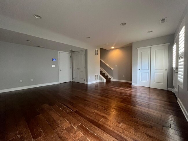 Building Photo - 5932 Winberry Creek Dr