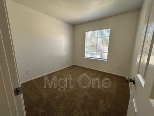Building Photo - 26205 Perrier Dr