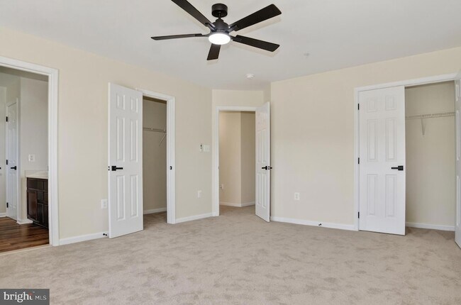 Building Photo - 21096 Lizson Ct