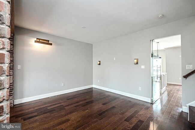 Building Photo - 44171 Paget Terrace