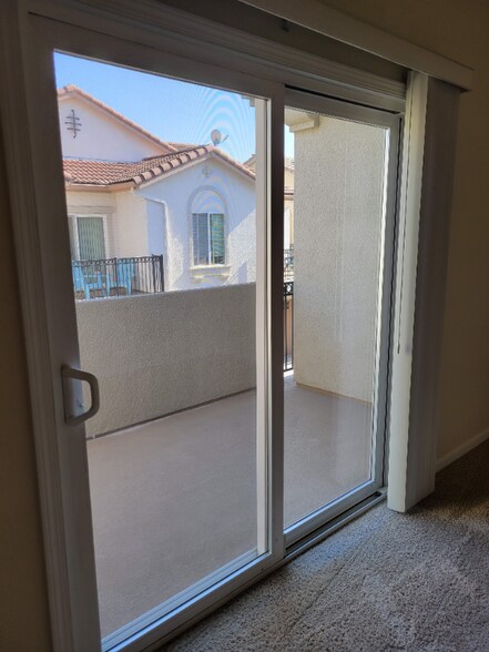 Building Photo - 3301 N Park Dr