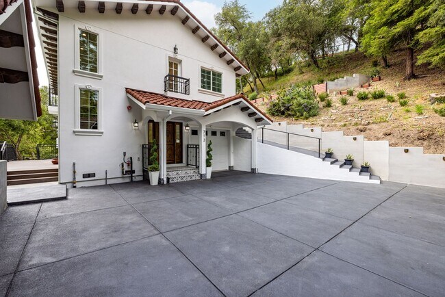 Building Photo - Coming Soon~ Private Wine Country Estate Retreat....