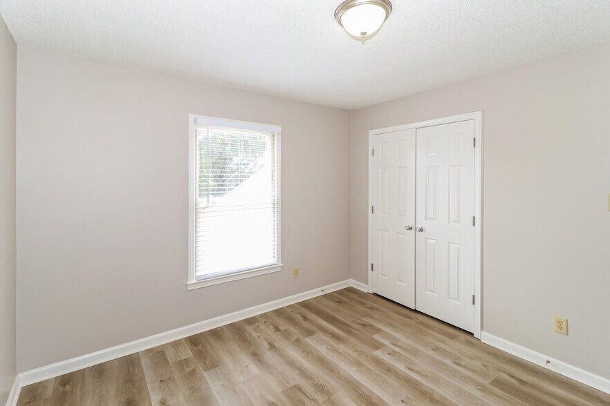 Building Photo - 1522 Appling Wood Cove S