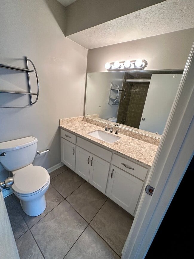 Building Photo - 116 Whippoorwill Ln