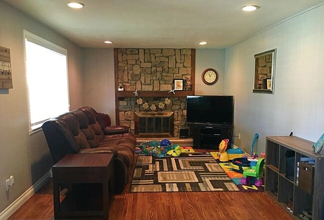 Building Photo - 2 Story home with basement in Westminster