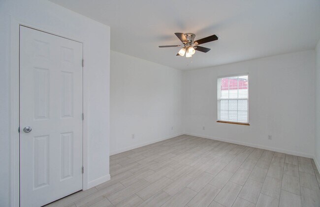 Building Photo - 12642 Alice Ln