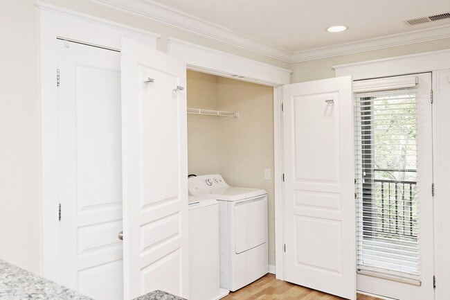 Building Photo - Woodlands of Charlottesville Condo With Community Amenities