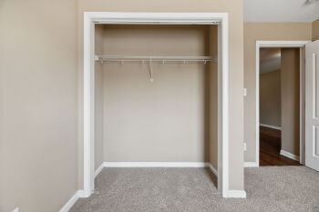 Building Photo - 1723 Thistlewood Dr