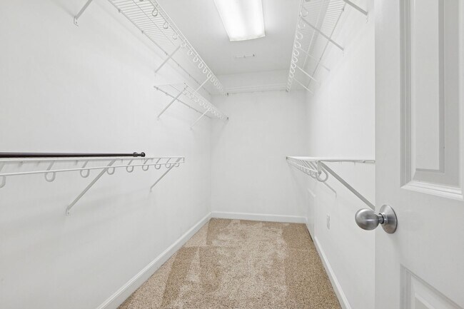 Building Photo - Chic's Beach Updated Rental!