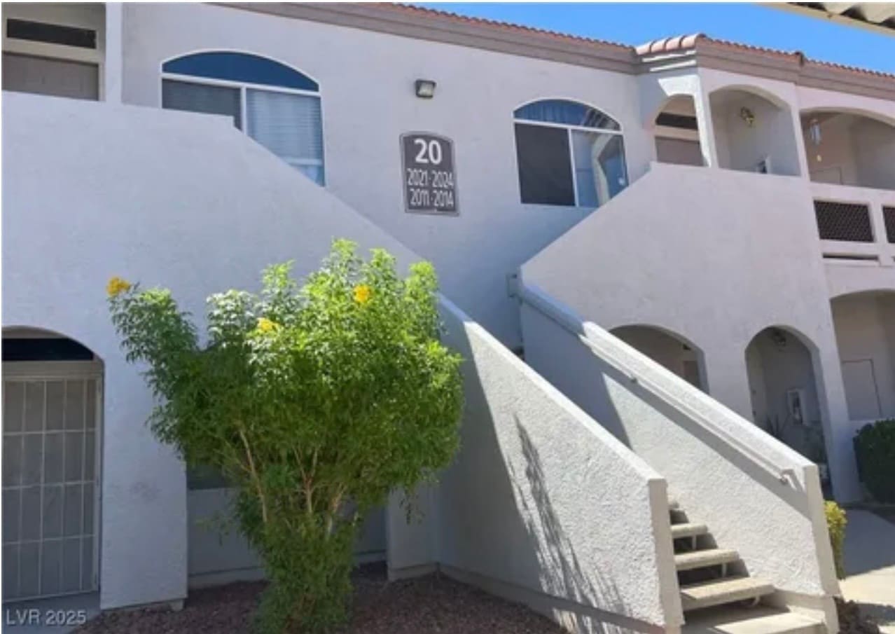 Building Photo - 700 Carnegie St