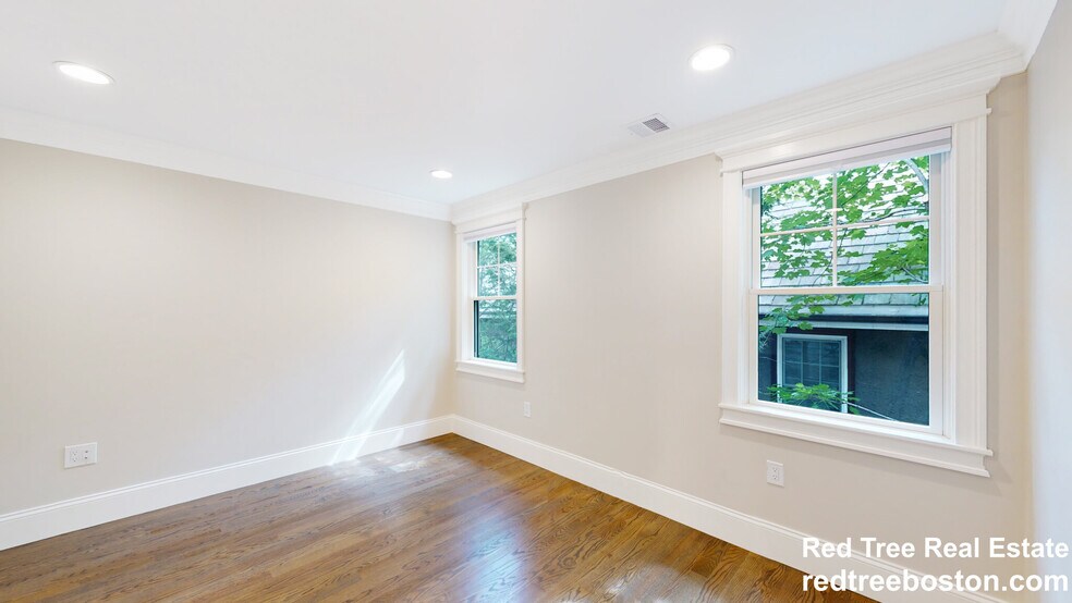 Building Photo - 101 Sumner Rd