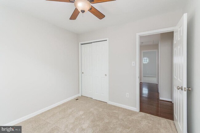 Building Photo - 6619 Sky Blue Ct