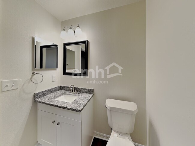 Building Photo - 2006 Ruby Red Blvd