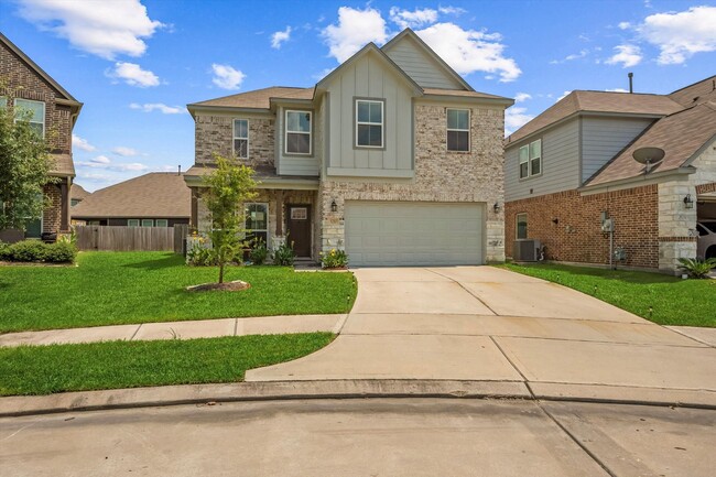 Primary Photo - 3210 Lotus Blossom St