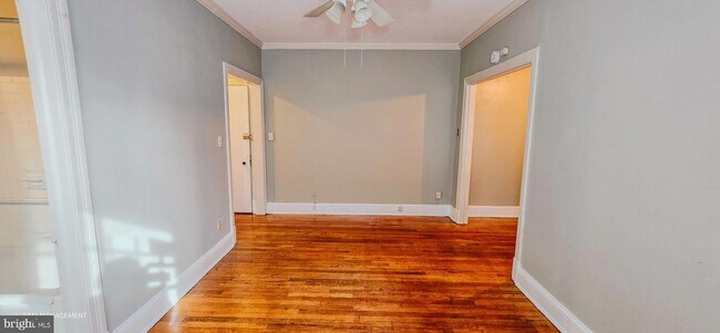 Building Photo - 1954 Columbia Rd NW