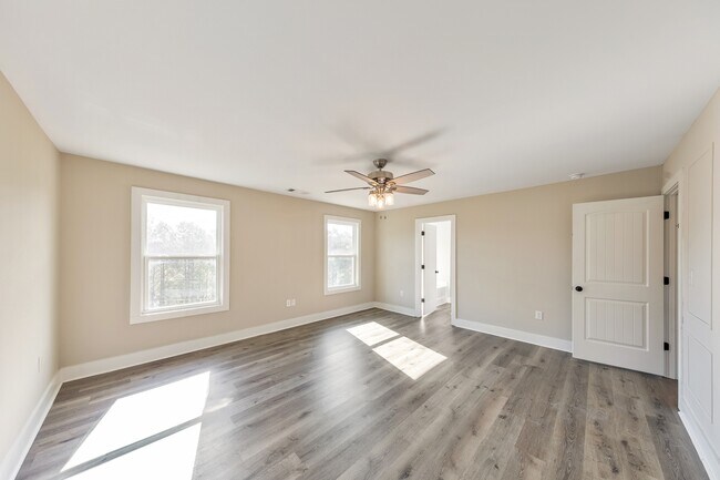 Building Photo - 336 Nobleman Way