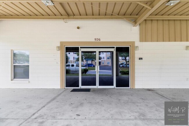 Building Photo - 926 Quincy St