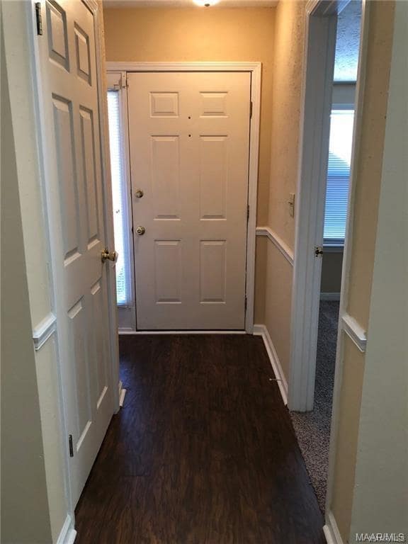 Building Photo - 6251 Bell Gables