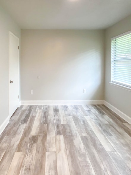 Building Photo - 411 Braxton Ave