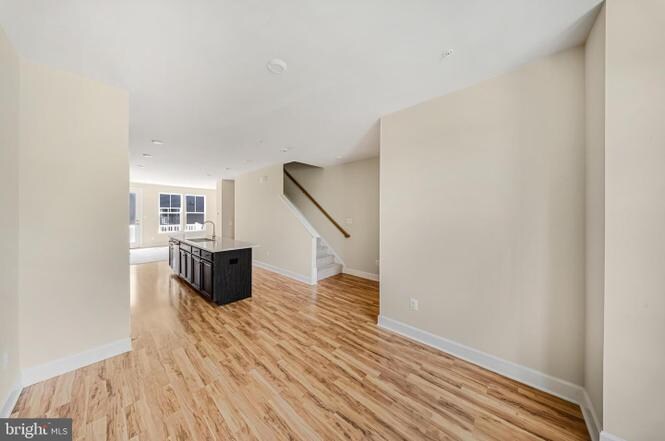 Building Photo - 3525 Carnaby St