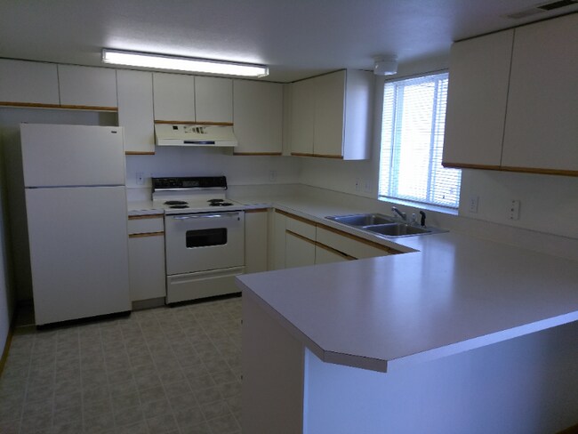 Building Photo - 1405 N Eldorado St