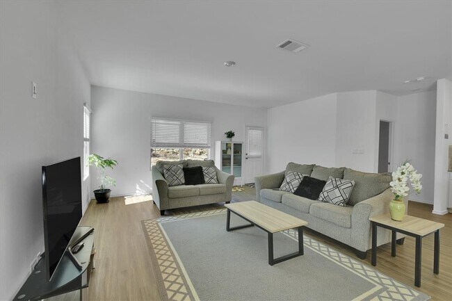 Building Photo - 1621 Brueggerhoff Rd