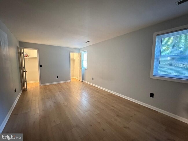 Building Photo - 10608 Holleybrooke Dr