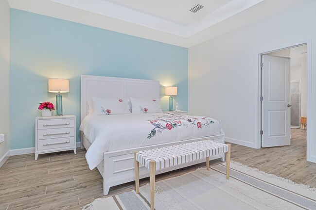 Building Photo - ** Single Family Home ~ Verdana Village ~ 3 Car Garage ~ Salt Water Pool & Lake Views **